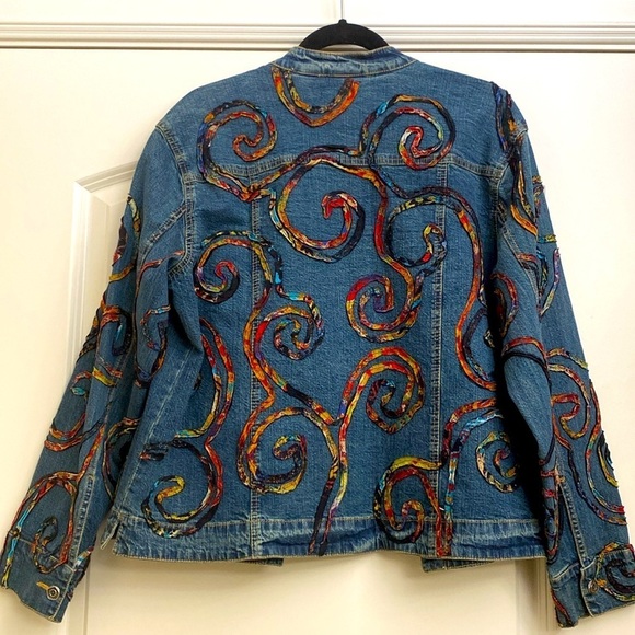 Chico's Denim Jean Jacket Womens Ribbon Applique Boho Artsy Art to wear Size 1 M - Picture 3 of 11